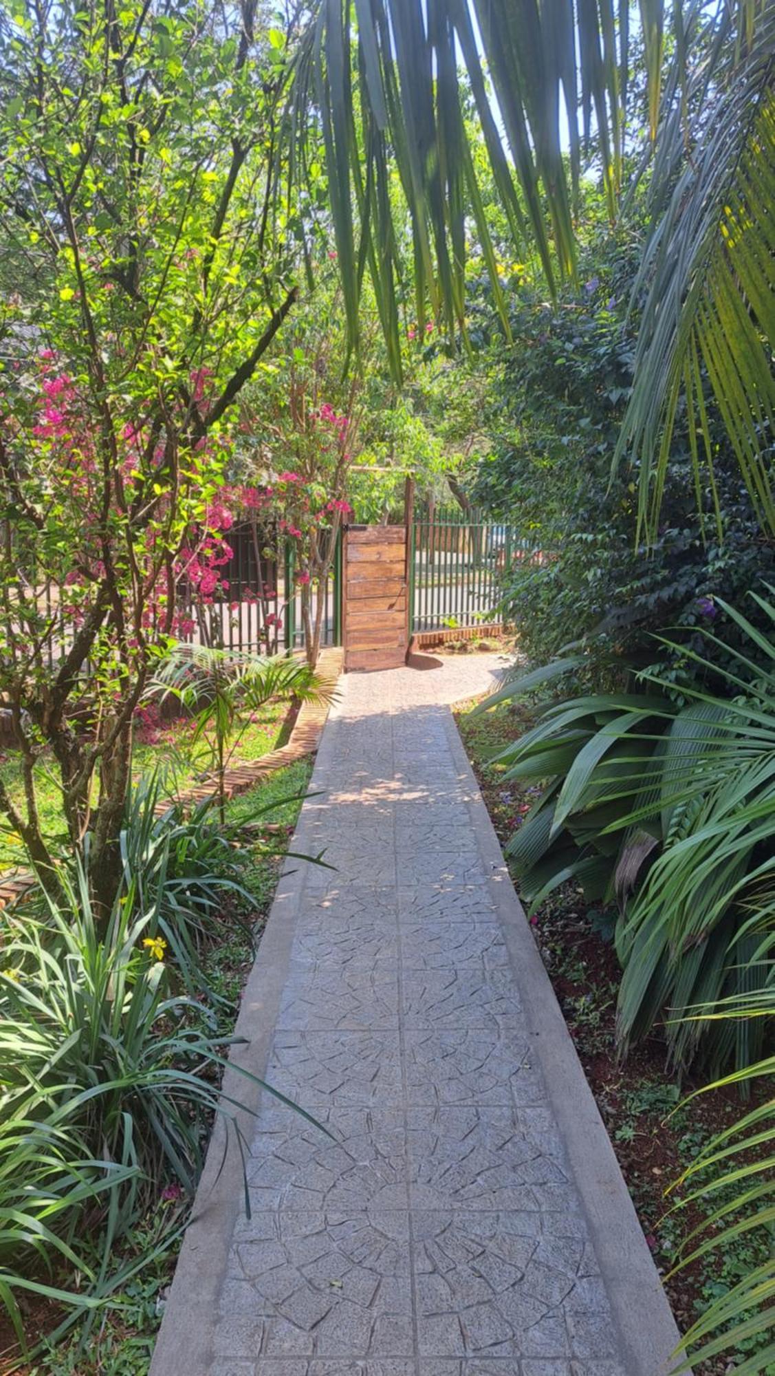 Hospedaje Los Vencejos Puerto Iguazú Extérieur photo